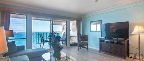 Condo, Multiple Beds, Lanai, Ocean View (Sea Village 4305) | Living area