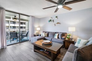 Condo, Multiple Beds, Lanai, Partial Ocean View (White Sands Village 220) | Living area