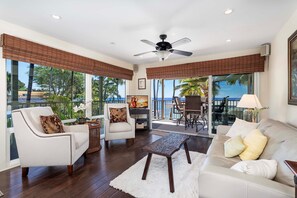 Condo, 1 King Bed, Lanai, Ocean View (Kona Riviera Villas 206) | Living area