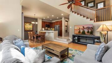 Townhome, Multiple Beds, Lanai, Golf View (Waikoloa Colony Villas 1503) | Living area