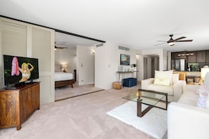 Condo, Multiple Beds, Kitchen, Partial Ocean View (Kona by the Sea 115) | 2 bedrooms, individually decorated, individually furnished, bed sheets