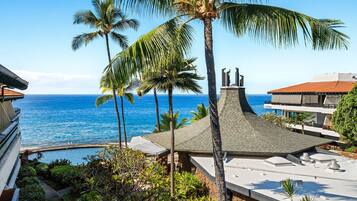 Leilighet, flere senger, lanai, delvis havutsikt (Casa de Emdeko 311) | Utsikt mot strand/hav