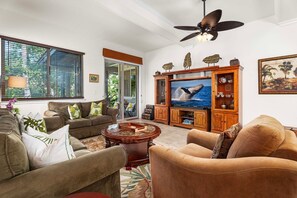 Townhome, Multiple Beds, Lanai, Garden View (Kulalani at Mauna Lani 2402) | Living area