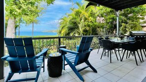 Ferienhaus, Mehrere Betten, Veranda, Meerblick (Kona Onenalo 11) | Speisen im Freien