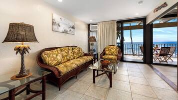 Condo, Multiple Beds, Lanai, Ocean View (Kona Bali Kai 314) | Living area | 42-inch flat-screen TV with digital channels