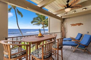 Appart'hôtel, plusieurs lits, balcon, vue océan (Kona Bali Kai 201) | Restauration extérieure