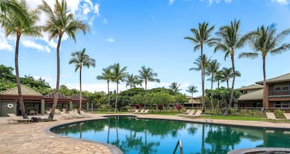 Golf Course View - Concierge Included - Conveniently Located! - Vrkcv