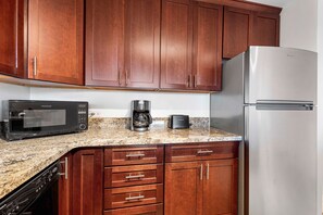 Condo, Multiple Beds, Lanai, Ocean View (Kona Pacific D524 Kauhale) | Private kitchen | Dining tables