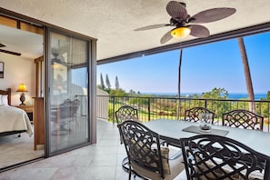 Condo, Multiple Beds, Lanai, Ocean View (Country Club Villas 302) | Outdoor dining