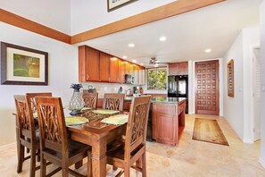 Condo, Multiple Beds, Lanai, Ocean View (Country Club Villas 302) | 2 bedrooms, individually decorated, individually furnished, bed sheets