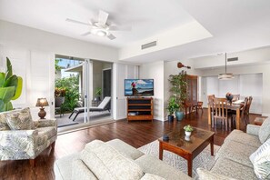 Condo, Multiple Beds, Lanai, Garden View (Vista Waikoloa C105) | Living area | 42-inch flat-screen TV with digital channels