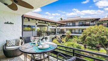 Appartement, 1 kingsize bed met slaapbank, veranda, uitzicht op tuin (Casa de Emdeko 221) | Kameruitzicht