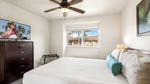 Maison mitoyenne, plusieurs lits, véranda, vue jardin (Waikoloa Colony Villas 2804) | 2 chambres, décoration personnalisée, ameublement personnalisé