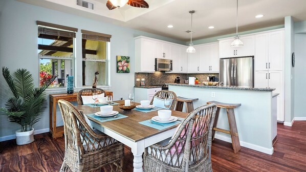 Townhome, Multiple Beds, Kitchen, Garden View (Mauna Lani Fairways 1601) | 2 bedrooms, individually decorated, individually furnished, bed sheets
