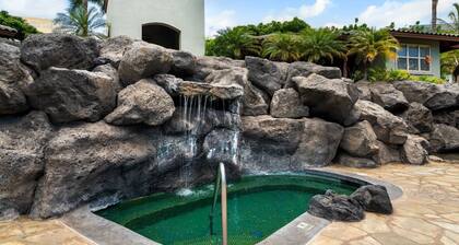 Tropical Escape w/ Lanai, BBQ & Resort Amenities - Vrkcv