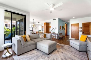 Condo, 1 King Bed, Lanai (The Shores at Waikoloa 231) | Living area