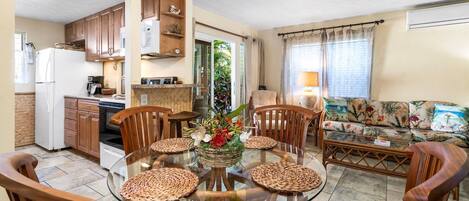 Townhouse, Beberapa Tempat Tidur, beranda, pemandangan kebun (Surf and Racquet 52) | Interior