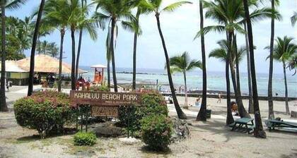 Steps From Lanai to Beach - AC & Wifi - Affordable- Vrkcv