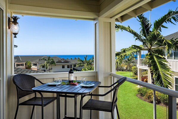Townhome, Multiple Beds, Lanai, Ocean View (Na Hale O Keauhou E6) | Outdoor dining
