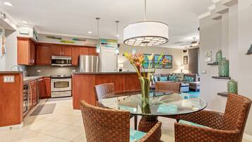 Condo, Multiple Beds, Lanai, Mountain View (Golf Villas at Mauna Lani A2) | 2 bedrooms, individually decorated, individually furnished, bed sheets