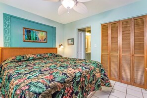 Apartamento, 1 cama de matrimonio grande, lanai, vistas parciales al mar (Casa de Emdeko 232) | 1 dormitorio, decoración individual, mobiliario individual