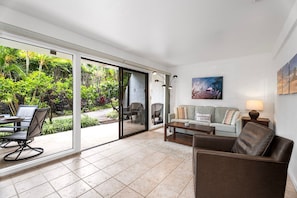 Condo, 1 Queen Bed with Sofa bed, Lanai, Garden View (Casa De Emdeko 110) | Living area