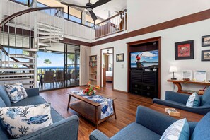 Interior - Ocean & Golf Course Views - 2 Bdrm With Loft - AC - Private Lanai -vrkcv (Kailua-Kona)