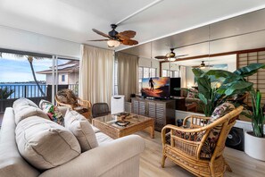 Condo, Multiple Beds, Lanai, Ocean View (Alii Villas 228) | Living area | 42-inch flat-screen TV with digital channels