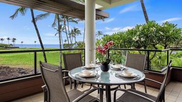 Condo, Multiple Beds, Balcony, Ocean View (Mauna Lani Point H201) | Outdoor dining