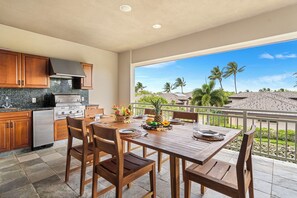 Townhome - flera sängar - kök - utsikt mot bergen (Mauna Lani Villages 606) | Restaurang utomhus