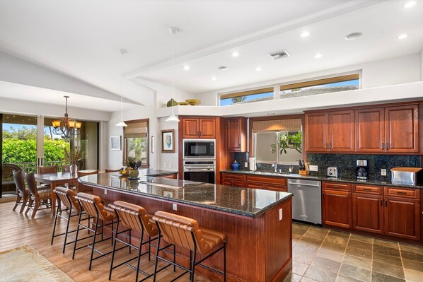 Townhome, Multiple Beds, Kitchen, Mountain View (Mauna Lani Villages 606) | Private kitchen | Fridge, microwave, oven, stovetop