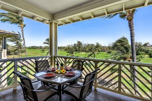 Apartment, Mehrere Betten, Veranda, Blick auf den Golfplatz (Fairway Villas Waikoloa G33) | Ausblick vom Zimmer