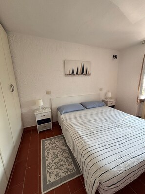 1 chambre, fer et planche Ă repasser, Wi-Fi, draps fournis
