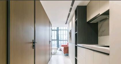 Spacious 3-bedroom Loft apartment with WiFi, AC in heart of Shanghai riverview