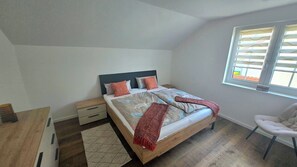 2 bedrooms, free WiFi, bed sheets