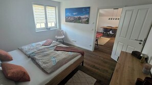 2 Schlafzimmer, kostenloses WLAN, BettwÀsche