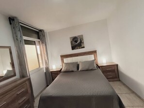 1 bedroom, iron/ironing board, WiFi