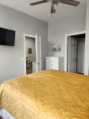 1 bedroom, iron/ironing board, WiFi, bed sheets