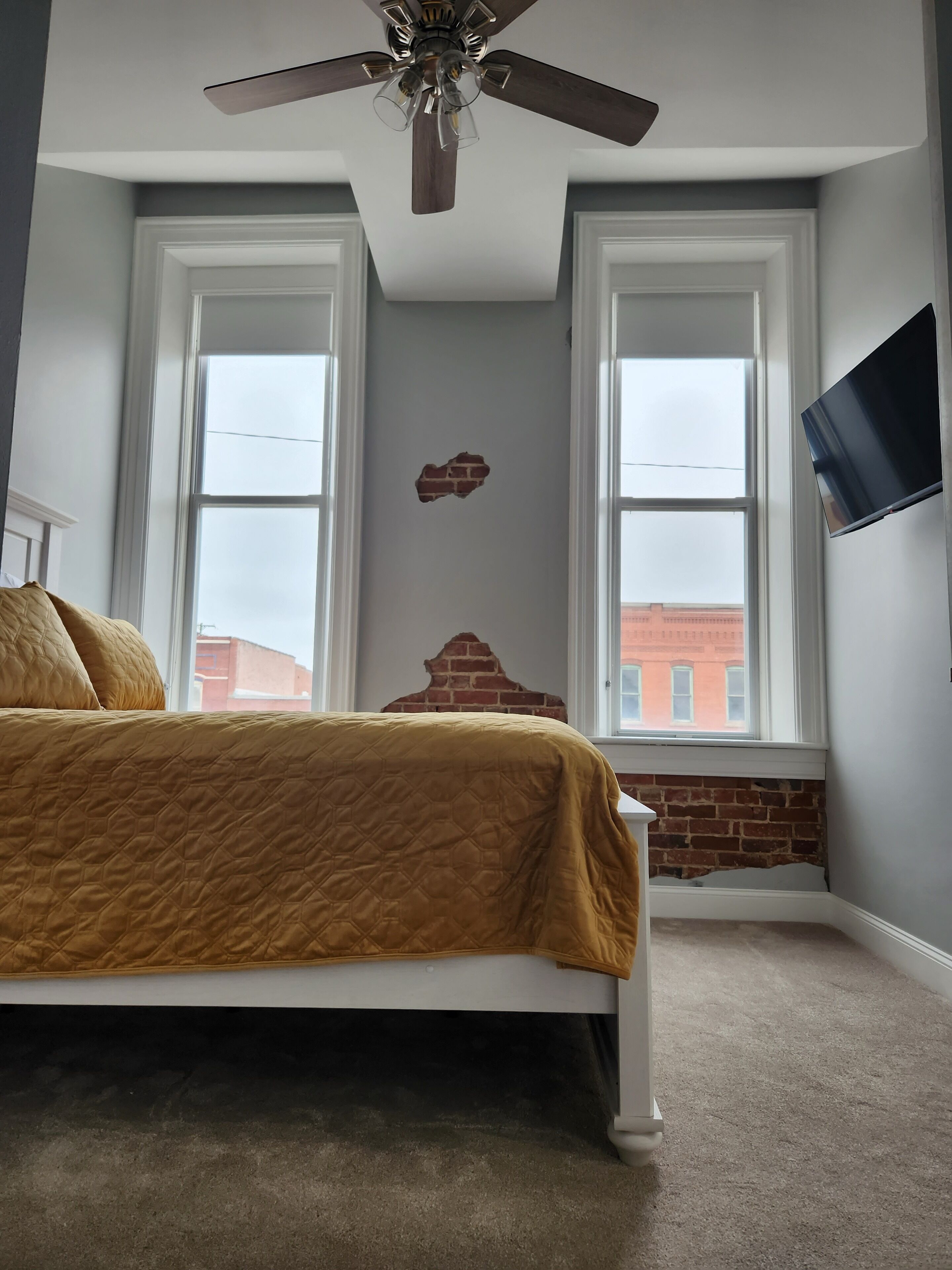 1 habitación, tabla de planchar con plancha, wifi y ropa de cama 