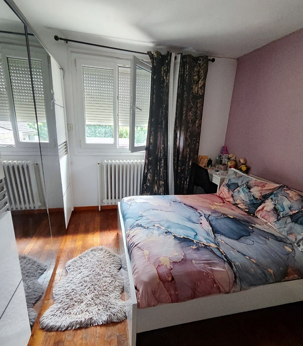 5 bedrooms, iron/ironing board, WiFi