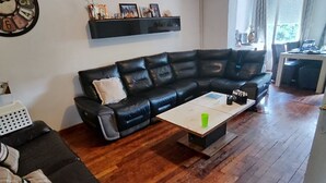 Unclassified image, 5 of 12, button - House for rent near Paris (Livry-Gargan)