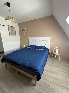 3 makuuhuonetta, silitysrauta/-lauta, Wi-Fi