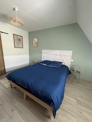 3 chambres, fer et planche à repasser, Wi-Fi