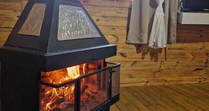 Complete Site, With Fireplace, Family and Friends!