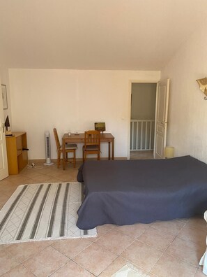 House | 5 bilik tidur