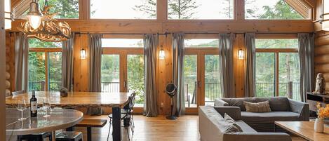 Smart TV, fireplace, DVD player, books