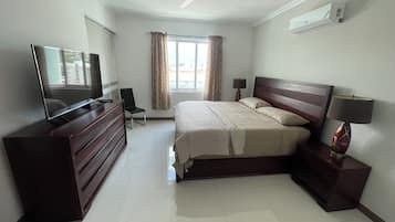 1 Schlafzimmer, Zimmersafe, Bügeleisen/Bügelbrett, kostenloses WLAN