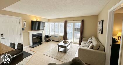 Blue Mtn 1 Bedroom with Mountain View