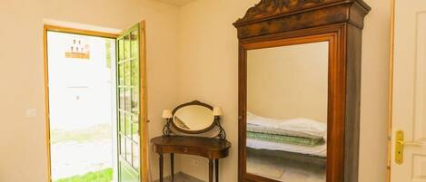 4 bedrooms, internet