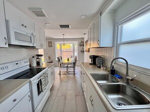 Micro-ondas, fogão, cooktop, lava-louças